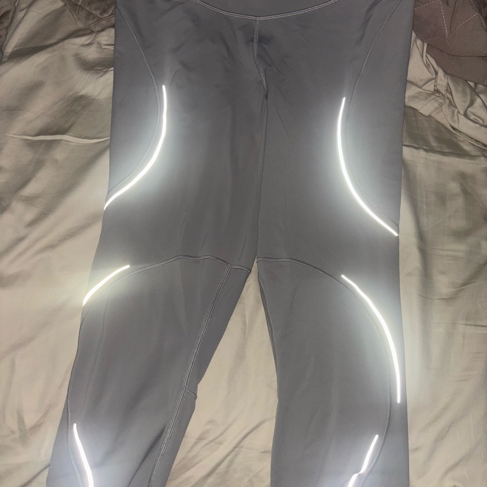 Lululemon Reflective Gray Athletic Leggings